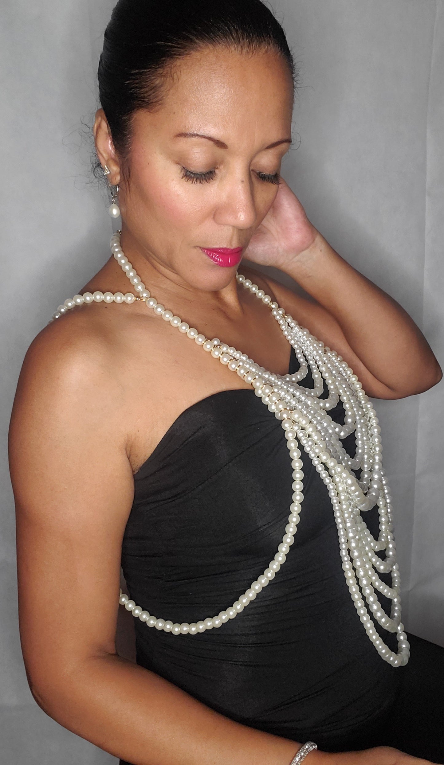 Pear Body Long Necklace
